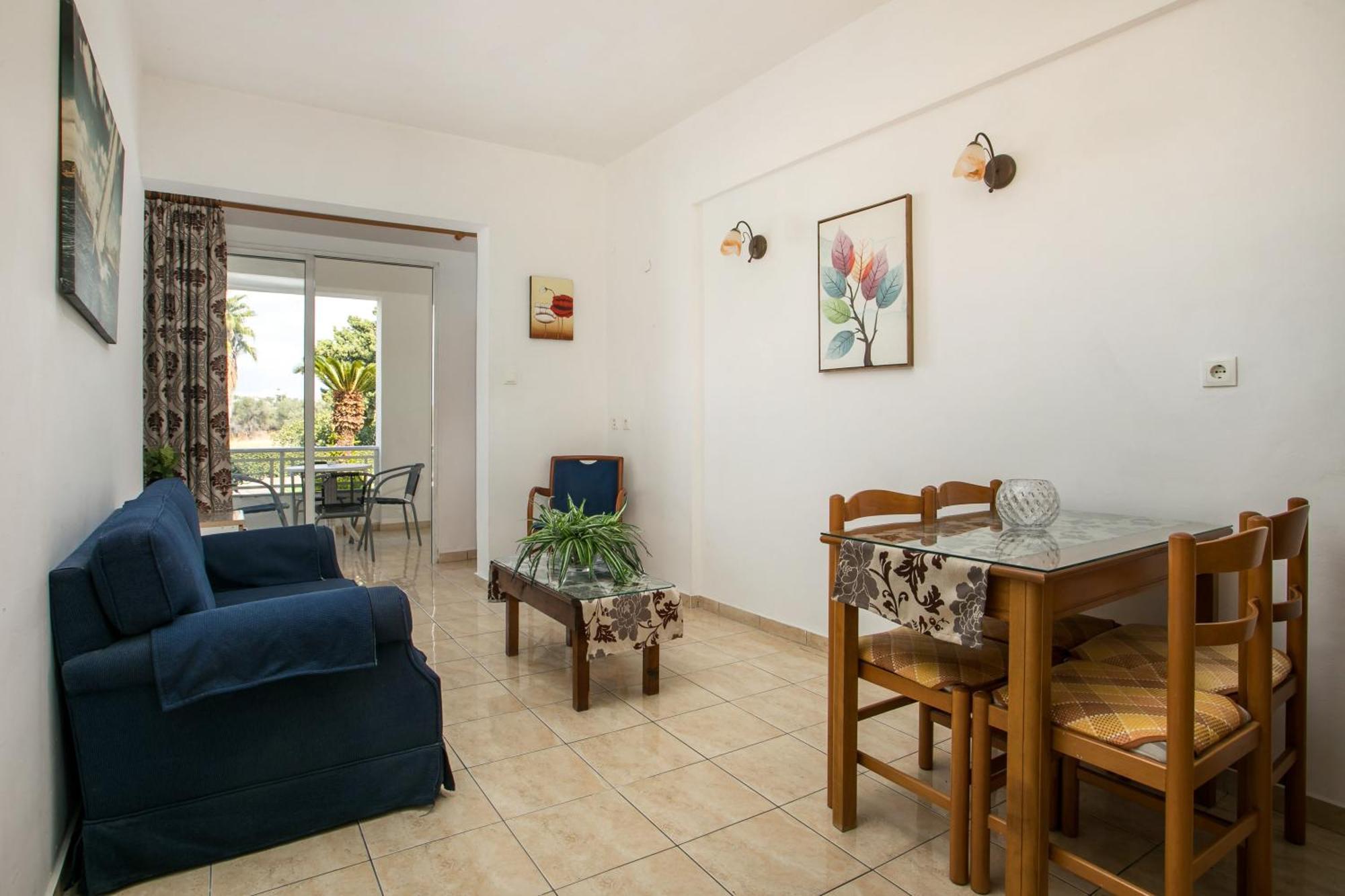 Dimitris Studios & Apartments ファリラキ エクステリア 写真